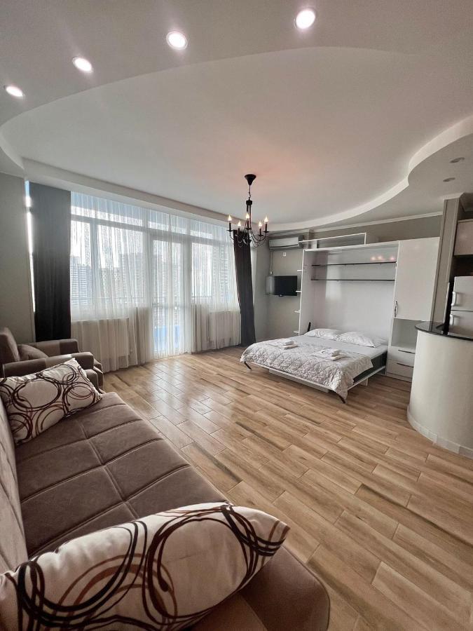 Luxure Apartments バトゥーミ エクステリア 写真