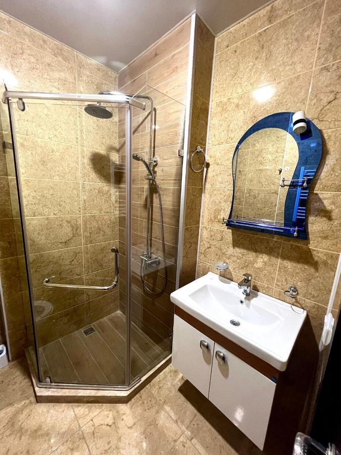Luxure Apartments バトゥーミ エクステリア 写真