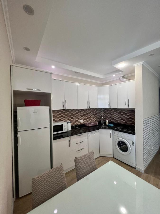 Luxure Apartments バトゥーミ エクステリア 写真