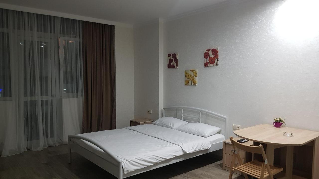 Luxure Apartments バトゥーミ エクステリア 写真